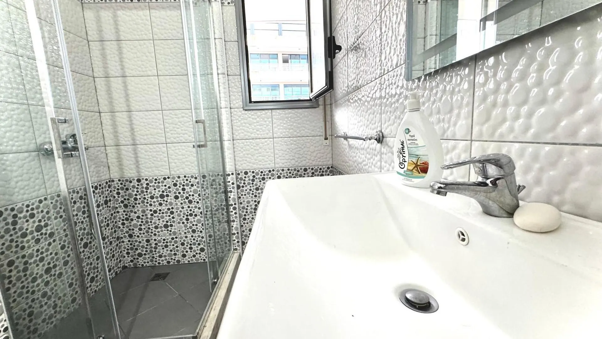 Seaside Retreat Vlora Apartment Albania
